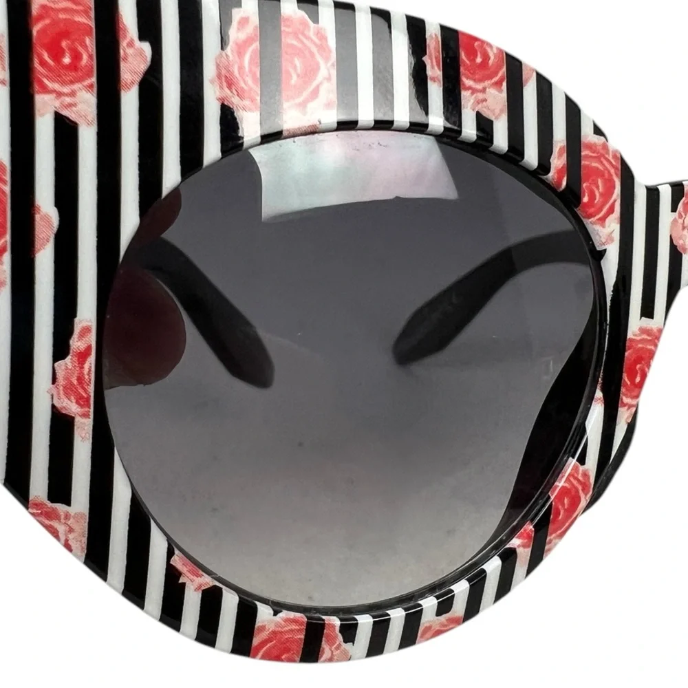 Swatch Womens Sunglasses Eyes Snap On Red White Floral Striped Made In Slovenia